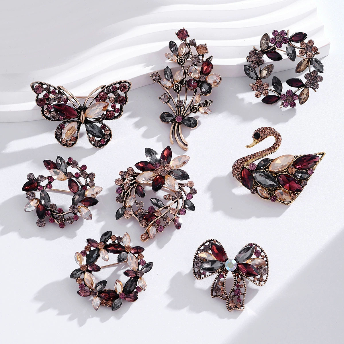 Wedding Supply Wholesale - Luxury Crystal Brooch for Women Butterfly