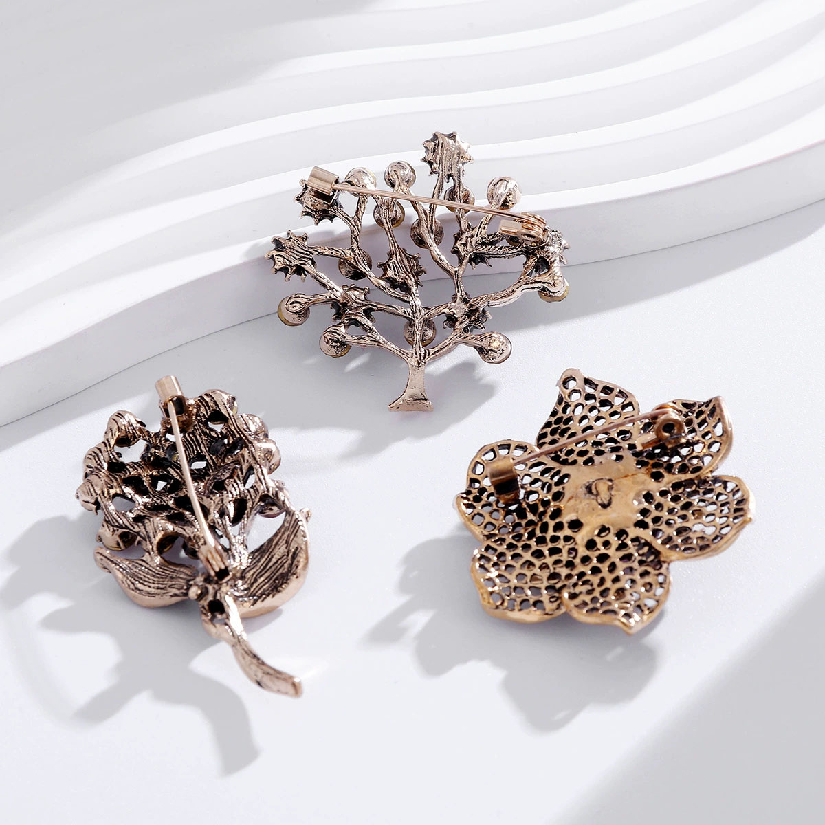Luxury Crystal Brooch for Wome - Wedding Supply Wholesale review and price